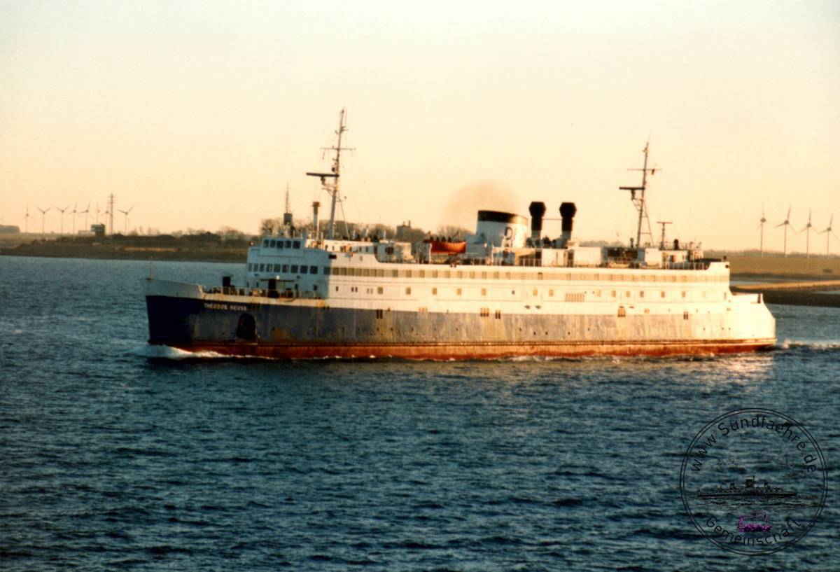 1997 02 01 60 1 529 FS TDH cut