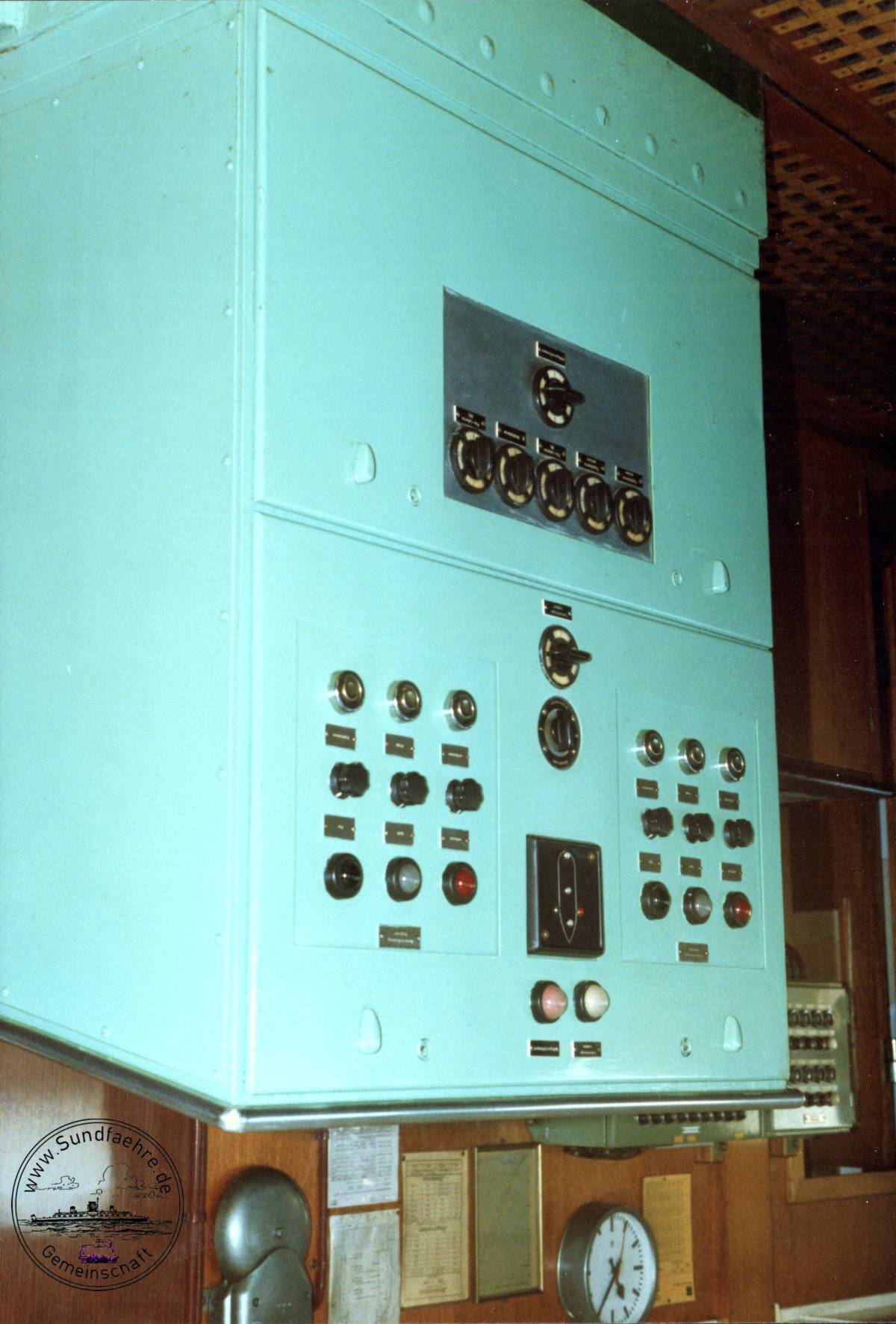 1996 12 20 54 1 204 Bruecke cut