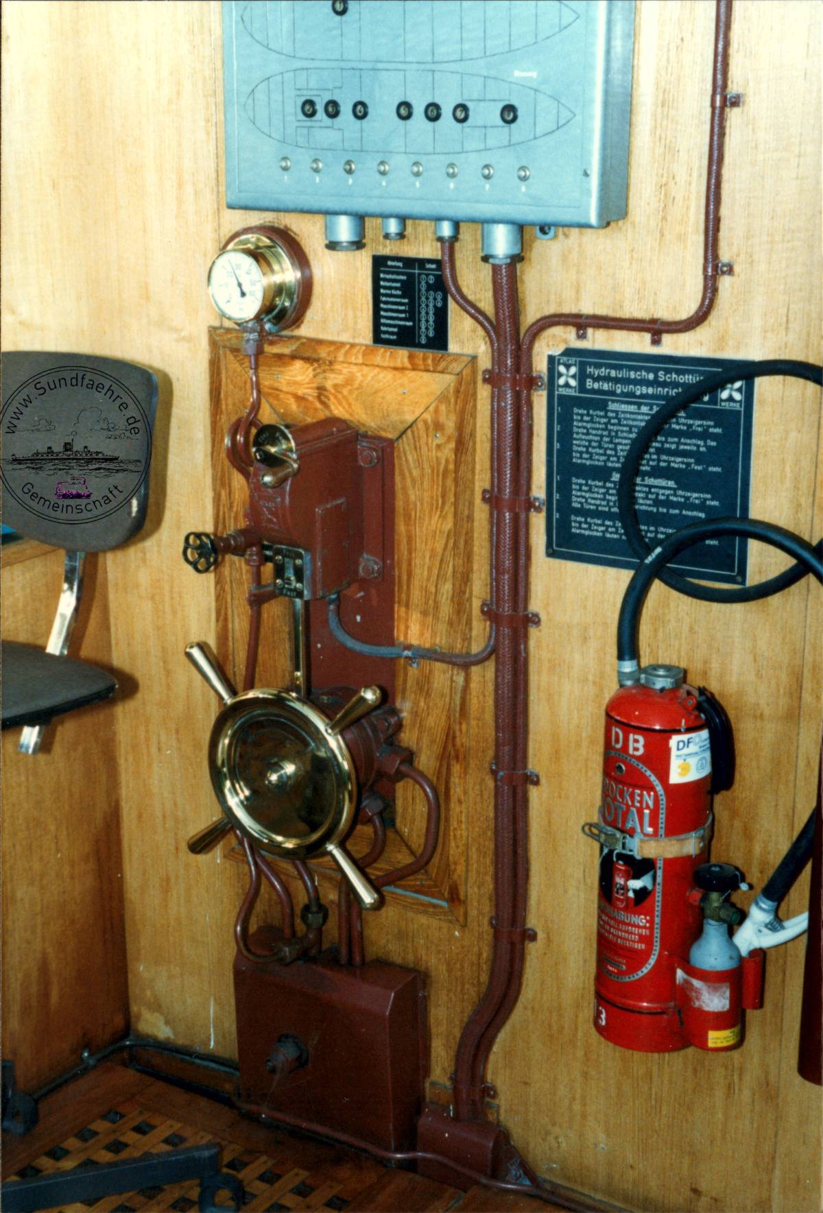 1996 12 20 55 1 722 Bruecke cut