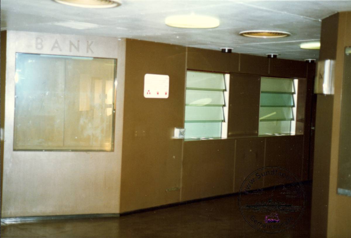 1996 12 20 57 2 230 Fahrgastdeck Wechselstube cut