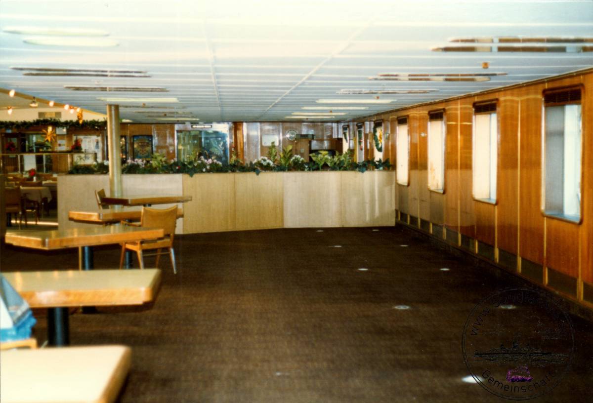 1996 12 20 57 2 335 Fahrgastdeck Restaurant cut