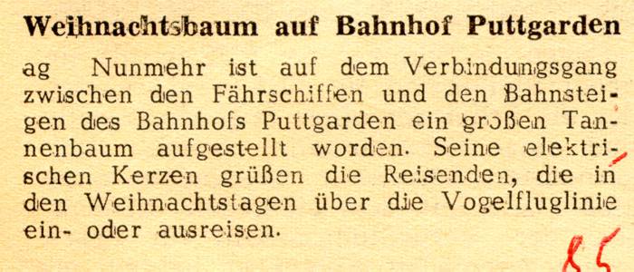 1963 12 24 Weihnachtsbaum auf Bahnhof Puttgarden