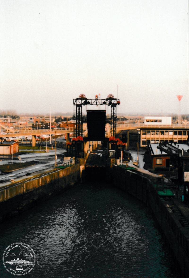 1988 04 07 Rødby Havn 0002